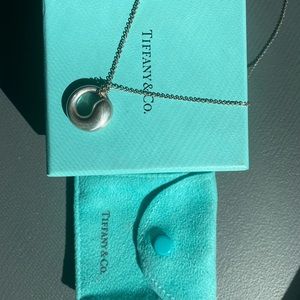 Tiffany & Co. Necklace Elsa Peretti Eternal Circle